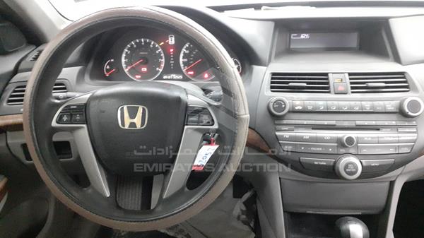 Photo 16 VIN: 1HGCP2F76CA025025 - HONDA ACCORD 