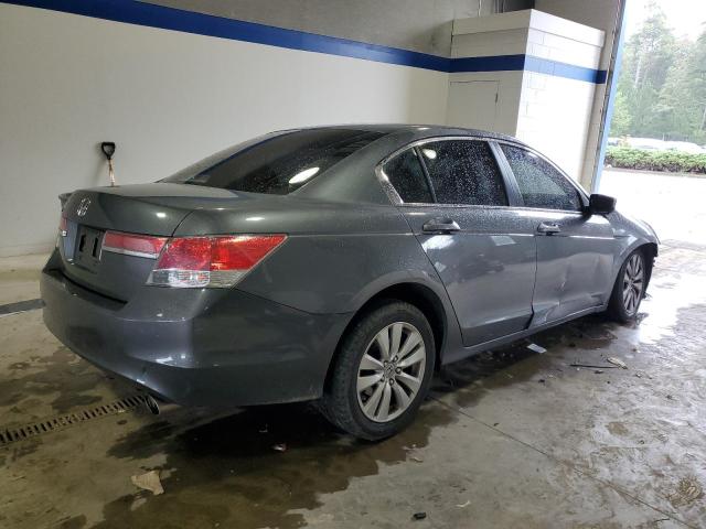 Photo 2 VIN: 1HGCP2F76CA126971 - HONDA ACCORD EX 