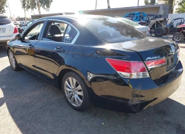 Photo 2 VIN: 1HGCP2F76CA213026 - HONDA ACCORD SDN 