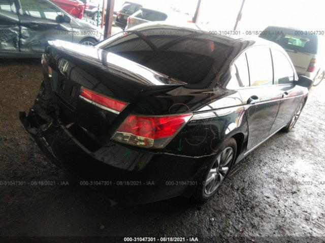 Photo 3 VIN: 1HGCP2F76CA228612 - HONDA ACCORD SDN 