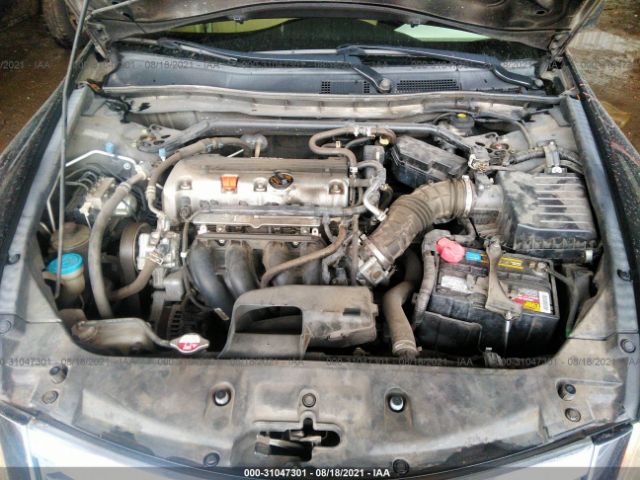 Photo 9 VIN: 1HGCP2F76CA228612 - HONDA ACCORD SDN 