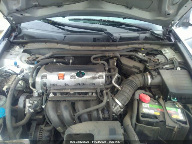 Photo 9 VIN: 1HGCP2F77AA004374 - HONDA ACCORD SDN 