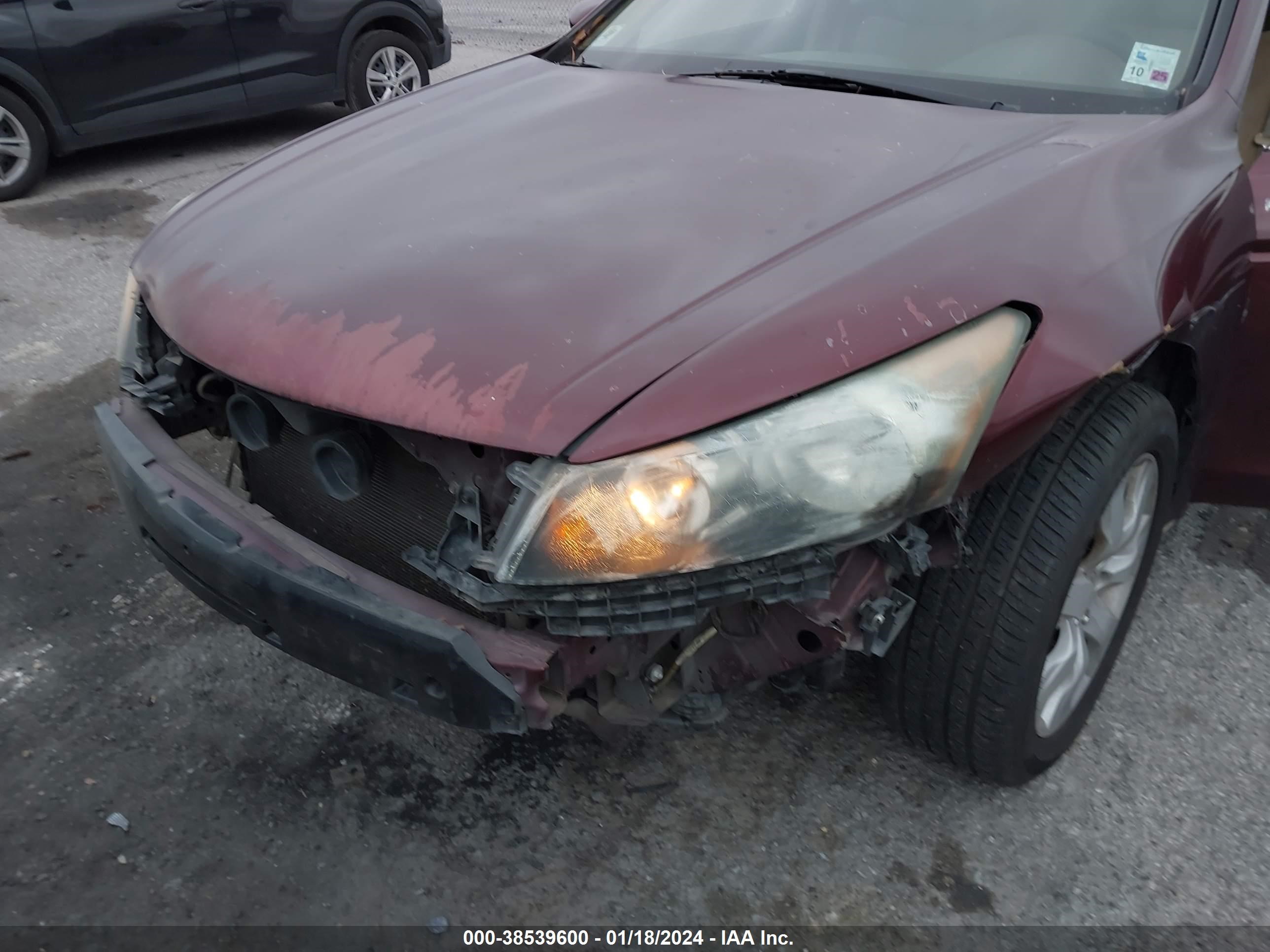 Photo 5 VIN: 1HGCP2F77AA040999 - HONDA ACCORD 