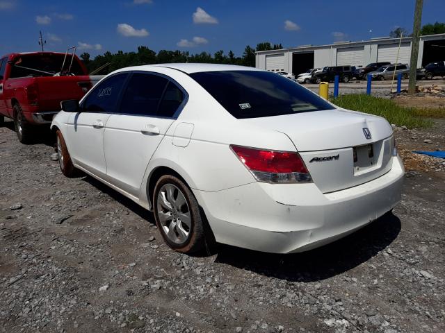 Photo 2 VIN: 1HGCP2F77AA106015 - HONDA ACCORD EX 