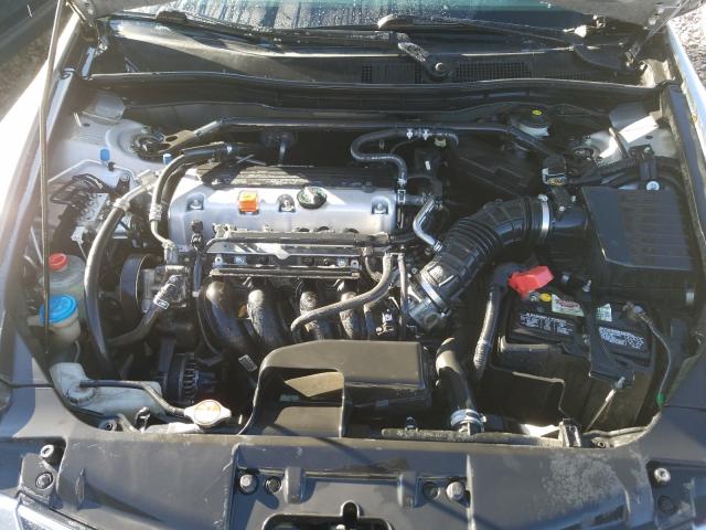 Photo 6 VIN: 1HGCP2F77AA149575 - HONDA ACCORD EX 