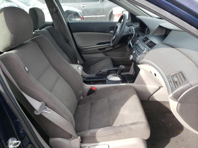 Photo 4 VIN: 1HGCP2F77AA166828 - HONDA ACCORD EX 