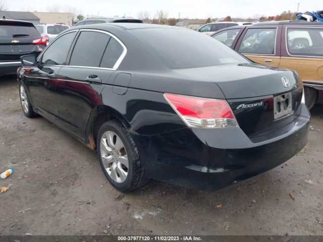 Photo 2 VIN: 1HGCP2F77AA180762 - HONDA ACCORD 