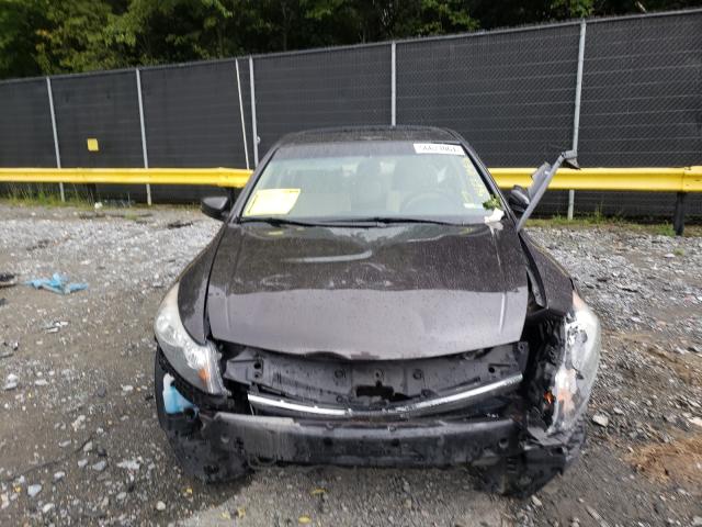 Photo 8 VIN: 1HGCP2F77BA043001 - HONDA ACCORD EX 