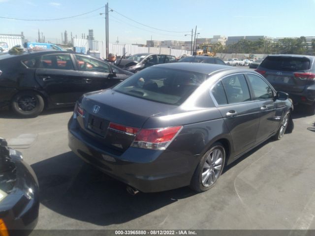 Photo 3 VIN: 1HGCP2F77BA123446 - HONDA ACCORD SDN 