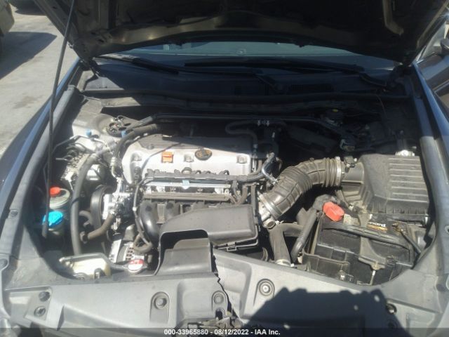 Photo 9 VIN: 1HGCP2F77BA123446 - HONDA ACCORD SDN 