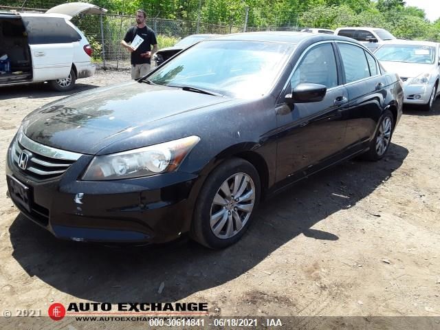 Photo 3 VIN: 1HGCP2F77CA007357 - HONDA ACCORD SDN 