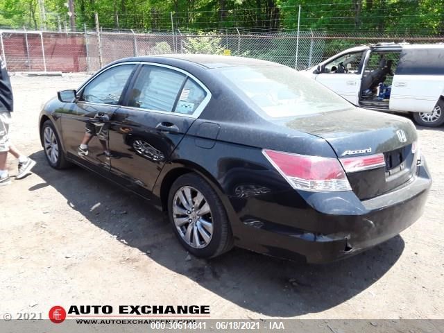 Photo 4 VIN: 1HGCP2F77CA007357 - HONDA ACCORD SDN 