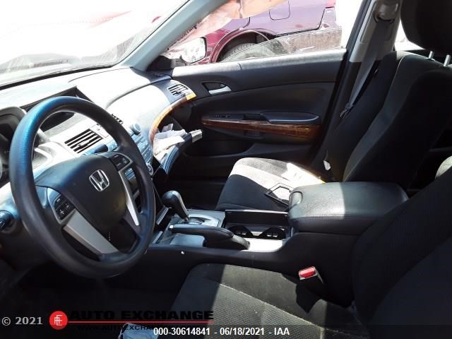 Photo 9 VIN: 1HGCP2F77CA007357 - HONDA ACCORD SDN 