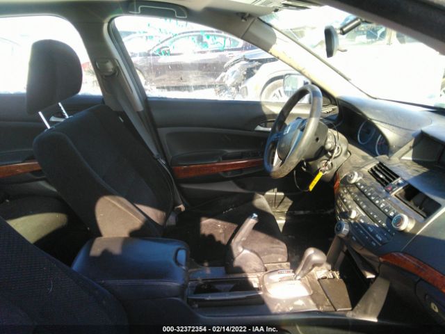 Photo 4 VIN: 1HGCP2F77CA085184 - HONDA ACCORD SDN 