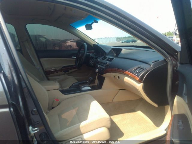 Photo 4 VIN: 1HGCP2F77CA090238 - HONDA ACCORD SDN 