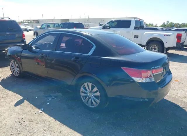 Photo 2 VIN: 1HGCP2F77CA132973 - HONDA ACCORD SDN 