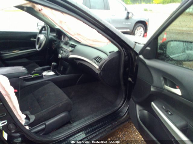 Photo 4 VIN: 1HGCP2F78AA038193 - HONDA ACCORD SDN 