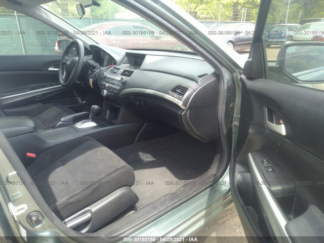 Photo 4 VIN: 1HGCP2F78AA100059 - HONDA ACCORD EX 