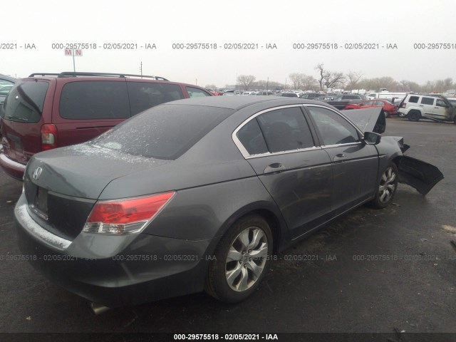 Photo 3 VIN: 1HGCP2F78AA102619 - HONDA ACCORD SDN 