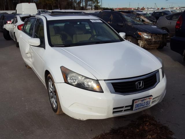 Photo 0 VIN: 1HGCP2F78AA180821 - HONDA ACCORD EX 