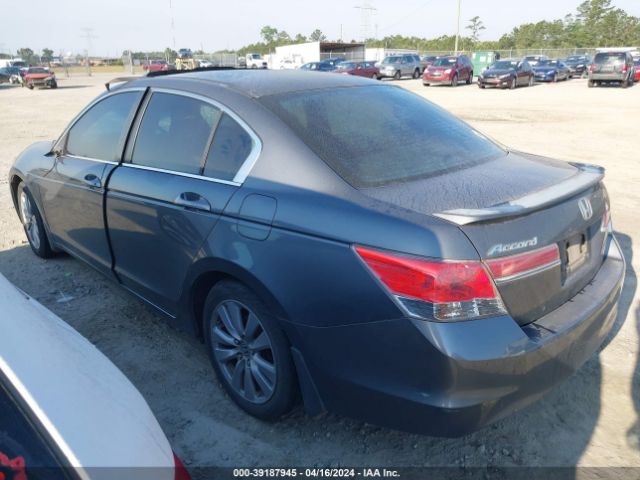 Photo 2 VIN: 1HGCP2F78BA045520 - HONDA ACCORD 