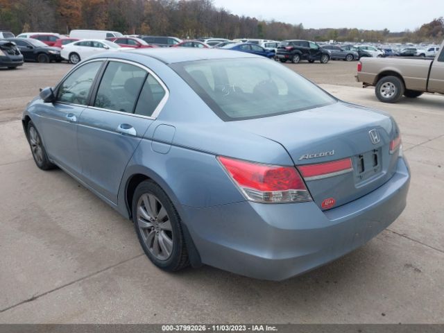 Photo 2 VIN: 1HGCP2F78BA099822 - HONDA ACCORD 