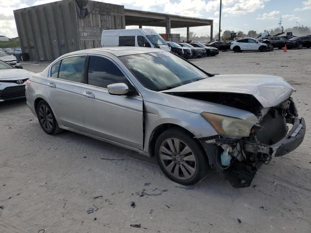 Photo 3 VIN: 1HGCP2F78BA101326 - HONDA ACCORD 