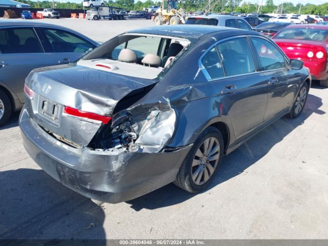 Photo 3 VIN: 1HGCP2F78BA123228 - HONDA ACCORD 