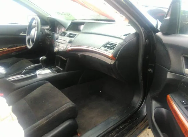 Photo 4 VIN: 1HGCP2F78CA118239 - HONDA ACCORD SDN 