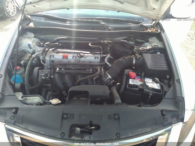 Photo 9 VIN: 1HGCP2F79AA007857 - HONDA ACCORD EX 