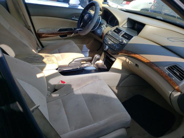 Photo 4 VIN: 1HGCP2F79AA008443 - HONDA ACCORD EX 