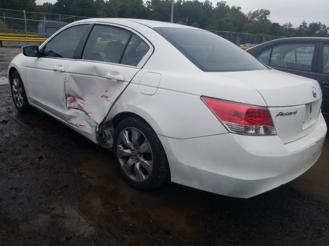 Photo 2 VIN: 1HGCP2F79AA081098 - HONDA ACCORD EX 