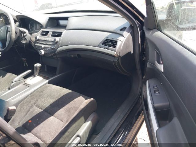 Photo 4 VIN: 1HGCP2F79AA084809 - HONDA ACCORD 