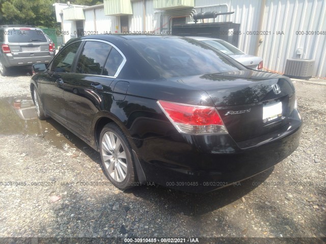 Photo 2 VIN: 1HGCP2F79AA084812 - HONDA ACCORD SDN 