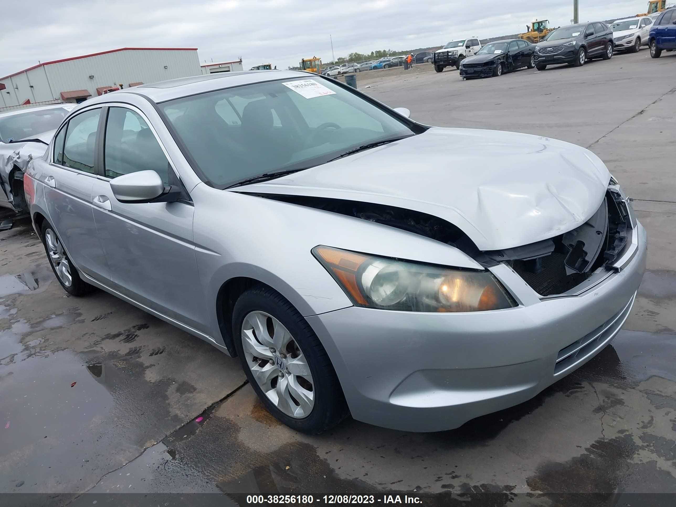 Photo 0 VIN: 1HGCP2F79AA087113 - HONDA ACCORD 