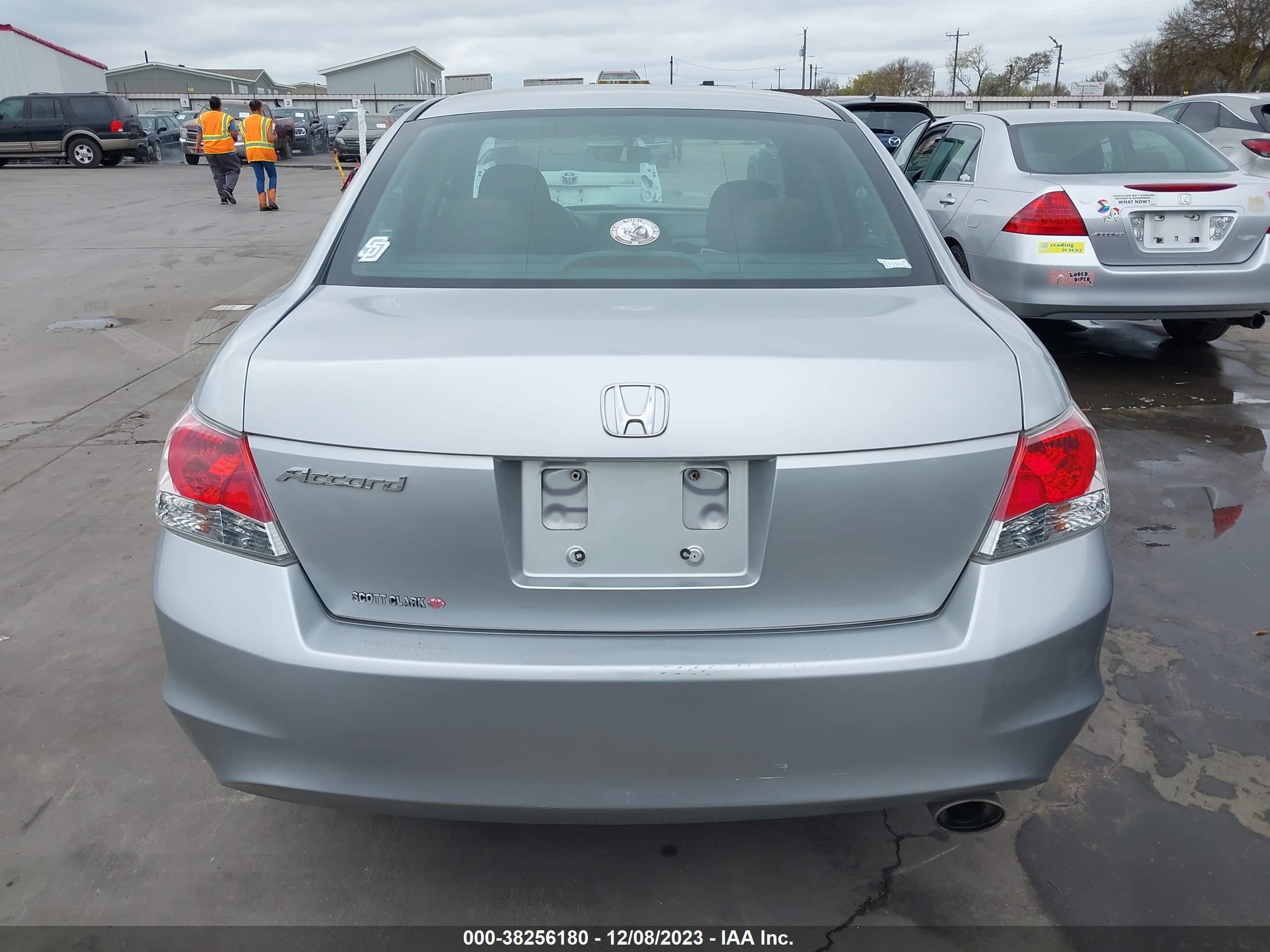 Photo 15 VIN: 1HGCP2F79AA087113 - HONDA ACCORD 