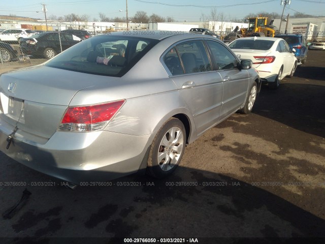 Photo 3 VIN: 1HGCP2F79AA106548 - HONDA ACCORD SDN 