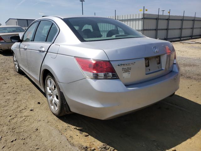 Photo 2 VIN: 1HGCP2F79AA127982 - HONDA ACCORD EX 