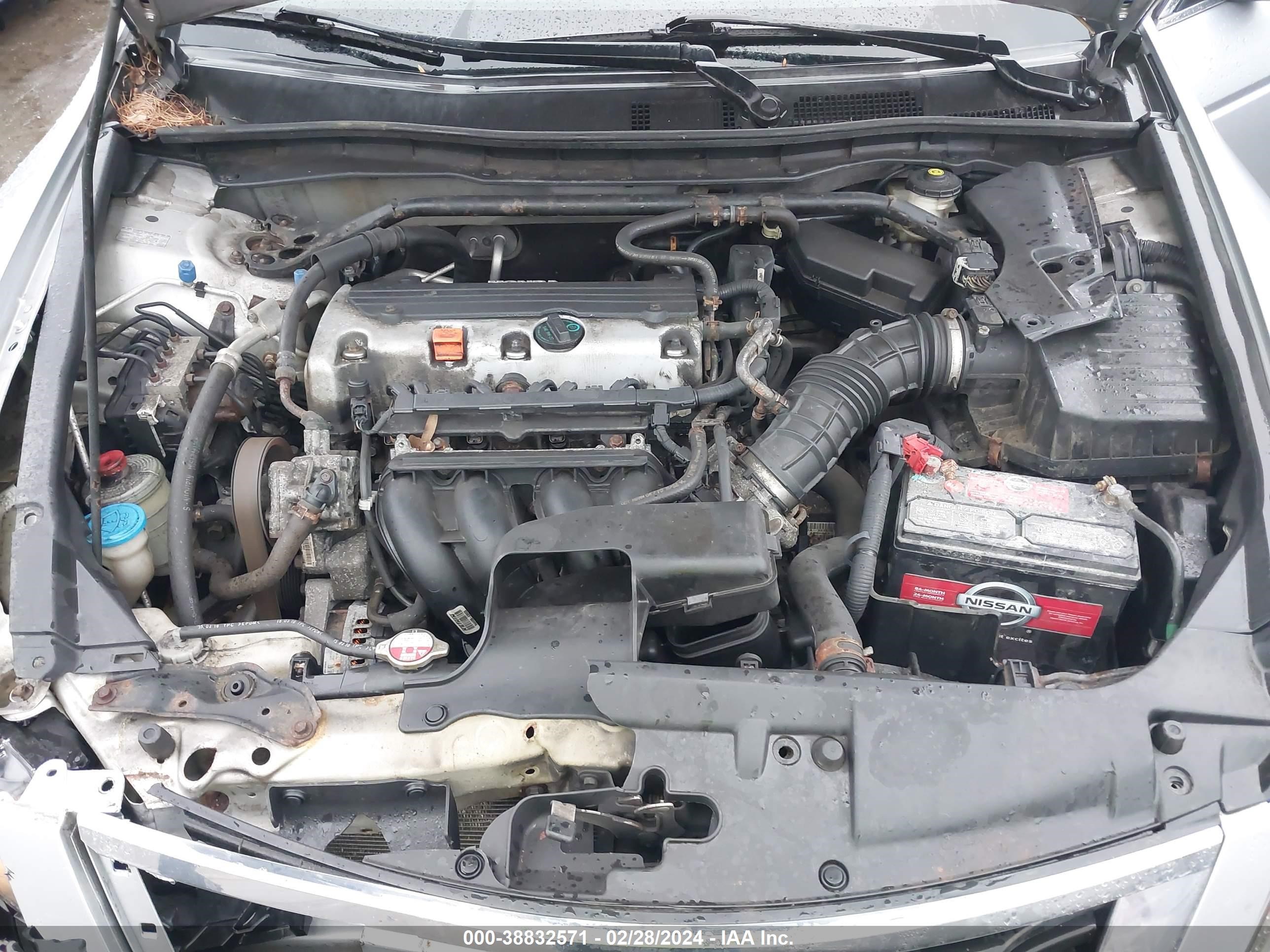 Photo 9 VIN: 1HGCP2F79AA187504 - HONDA ACCORD 