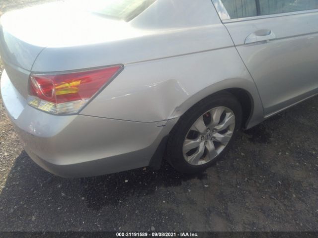 Photo 5 VIN: 1HGCP2F79AA194520 - HONDA ACCORD SDN 