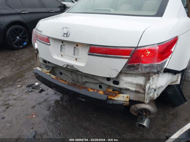 Photo 5 VIN: 1HGCP2F79BA076761 - HONDA ACCORD 