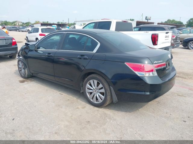 Photo 2 VIN: 1HGCP2F79BA078977 - HONDA ACCORD 