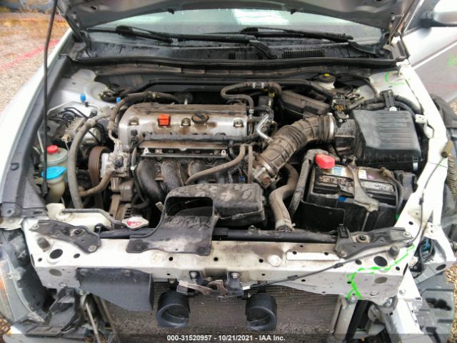 Photo 9 VIN: 1HGCP2F79BA135629 - HONDA ACCORD SDN 