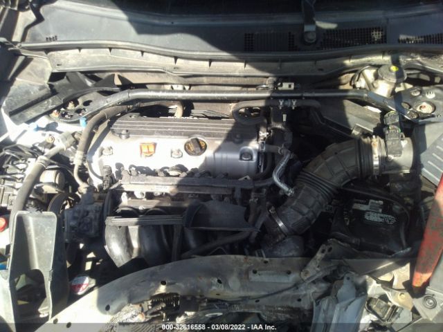 Photo 9 VIN: 1HGCP2F79BA139101 - HONDA ACCORD SDN 