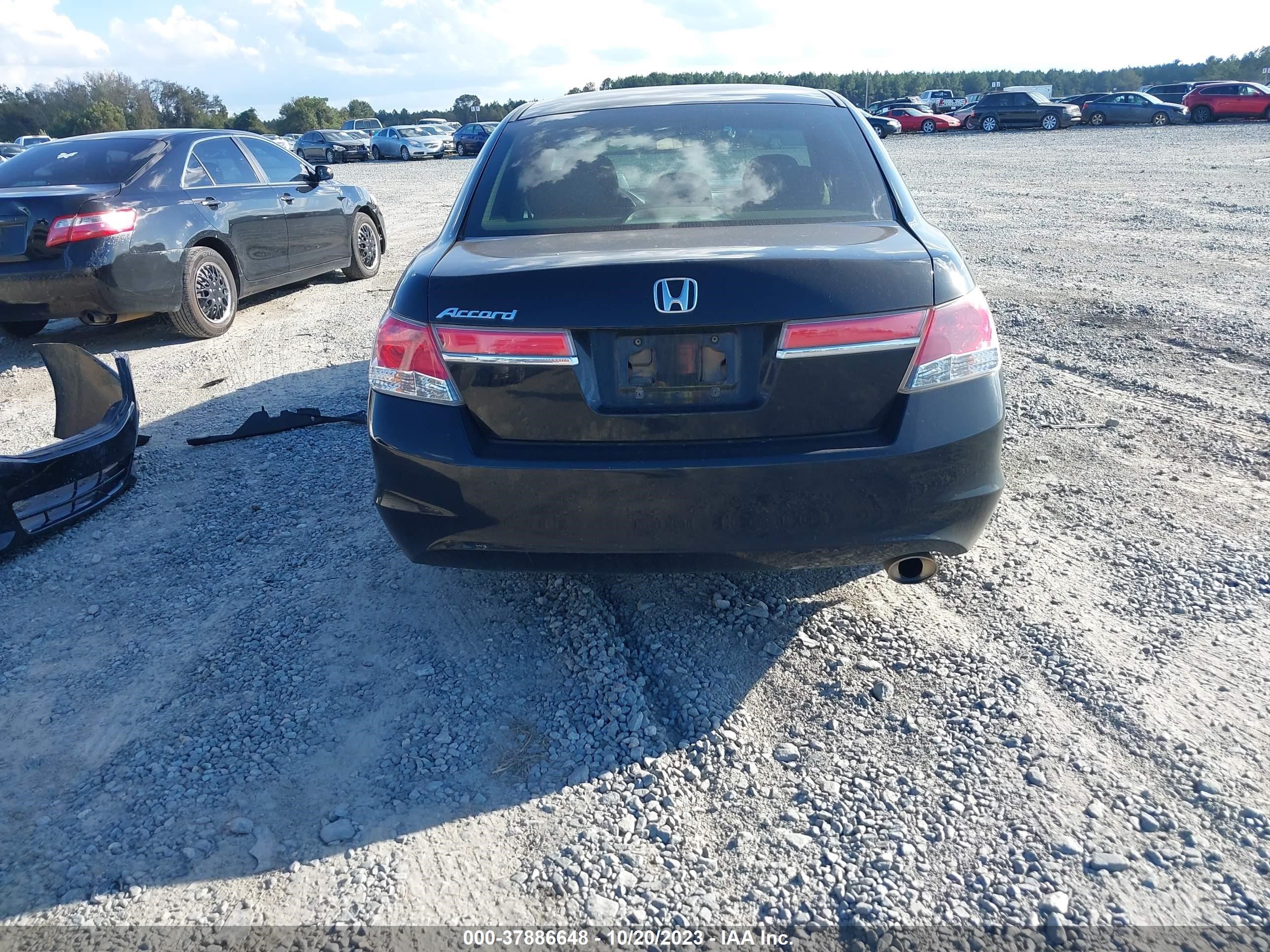 Photo 16 VIN: 1HGCP2F79CA040084 - HONDA ACCORD 