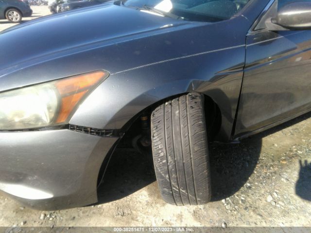 Photo 5 VIN: 1HGCP2F7XAA181565 - HONDA ACCORD SDN 