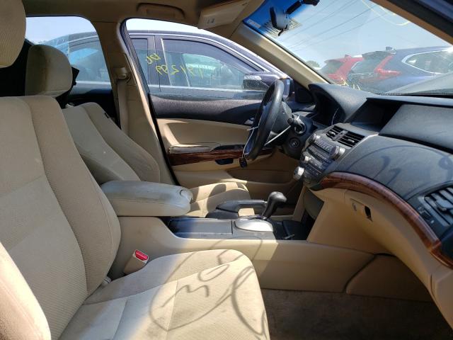 Photo 4 VIN: 1HGCP2F7XBA037550 - HONDA ACCORD EX 