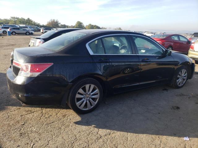 Photo 2 VIN: 1HGCP2F7XBA077112 - HONDA ACCORD 