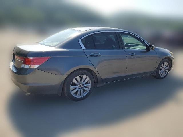 Photo 2 VIN: 1HGCP2F7XBA091379 - HONDA ACCORD 