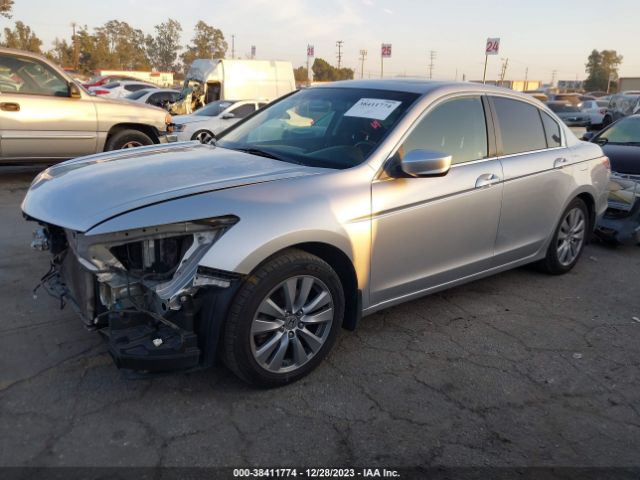 Photo 1 VIN: 1HGCP2F7XBA109136 - HONDA ACCORD 